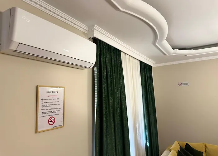 Golden Dublex アパート