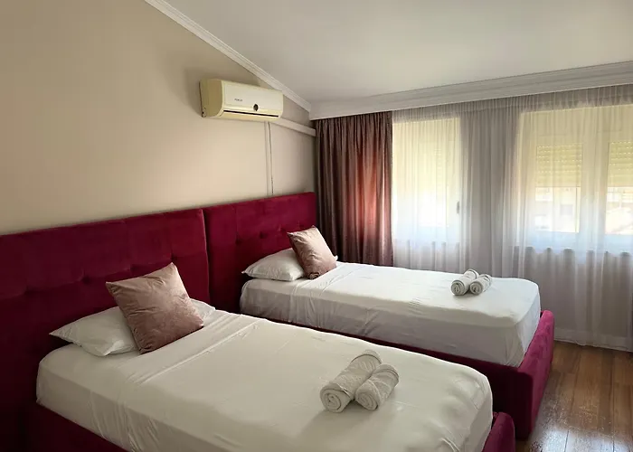 Golden Dublex アパート