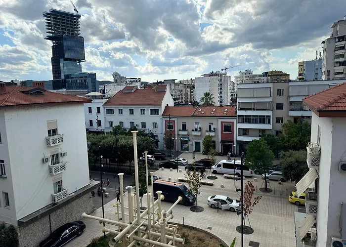 Golden Dublex Lägenhet Tirana